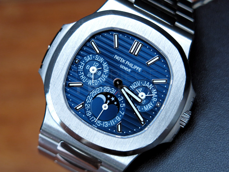 replica Patek Philippe Nautilus 5740-1G-001 18k White Gold Automatic self-winding WATCHES 1