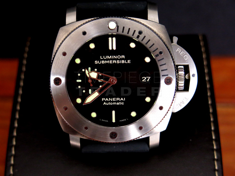 replica Panerai Submersible PAM305 Titanium Automatic self-winding WATCHES 1