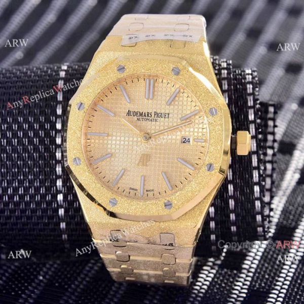 replica Audemars Piguet Royal Oak Yellow Gold Frosted 41mm WATCHES 1