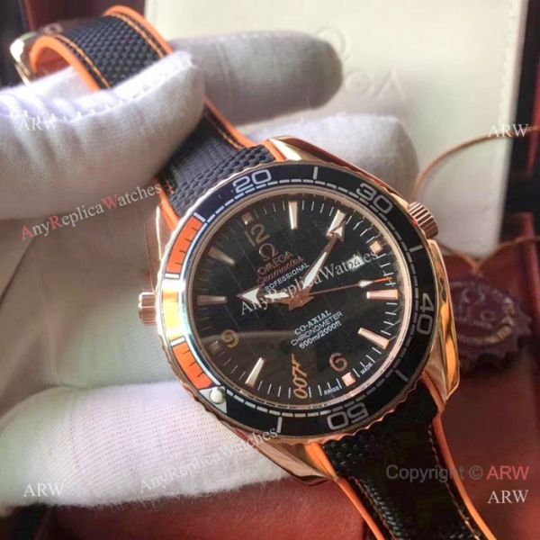 replica Omega Seamaster Planet Ocean Men es Rose Gold Omega Clone WATCHES 1