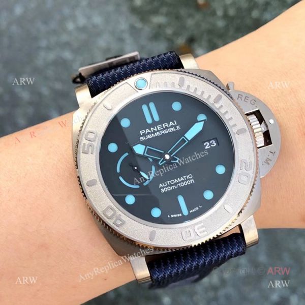 replica VS Factory New Swiss Copy Panerai Submersible Mike Horn Edition PAM985 47 WATCHES 1