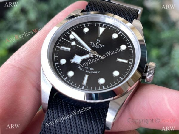 replica New! Swiss Tudor Black Bay Cal.2824 Black Dial Nylon Strap 41mm WATCHES 1