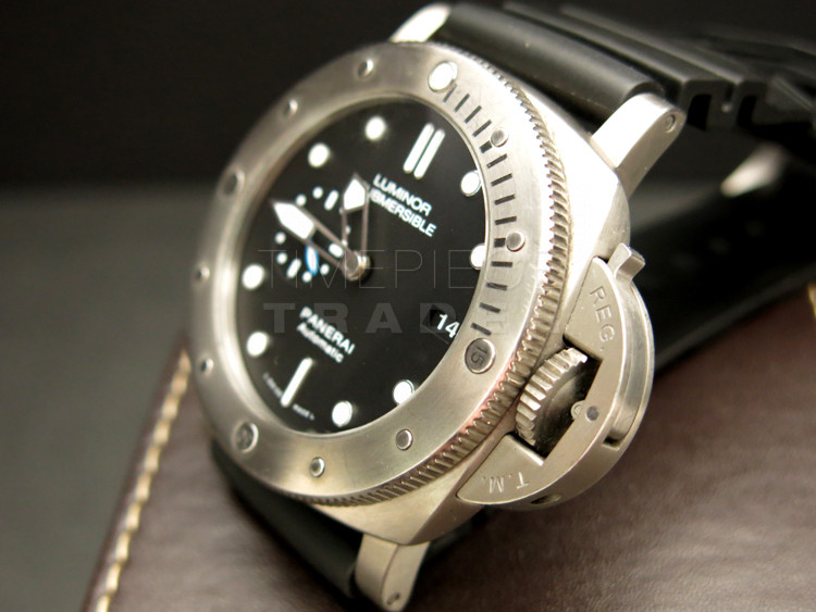 Panerai Luminor Submersible PAM1305 Titanium Automatic WATCHES 2