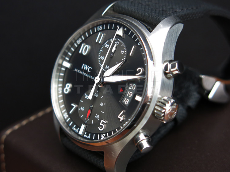 IWC Spitfire IW3878-02 Stainless Steel Self-winding Auto WATCHES 2