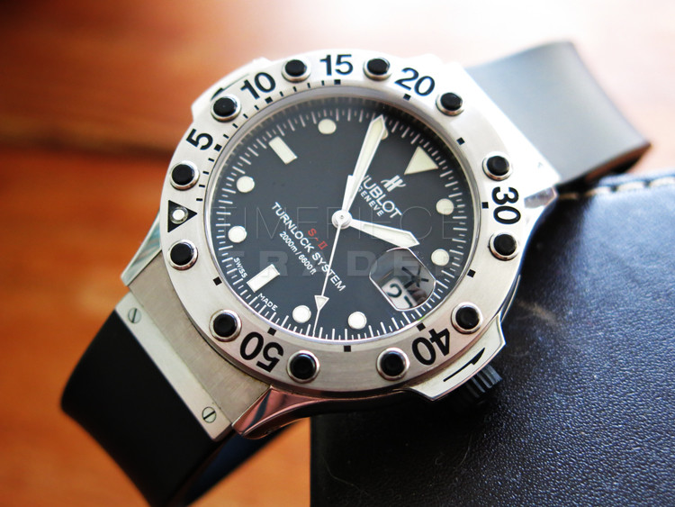 Hublot Turnlock Divers 1951.NM40.1 Stainless Steel Automatic Self Winding WATCHES 2