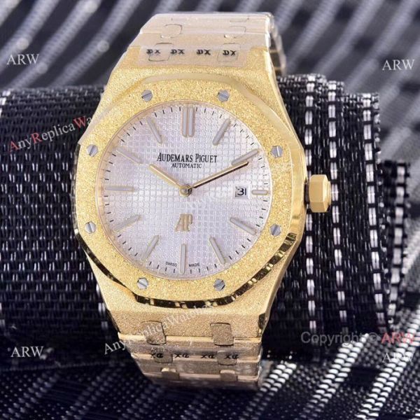 Audemars Piguet Royal Oak Yellow Gold Frosted 41mm WATCHES 2