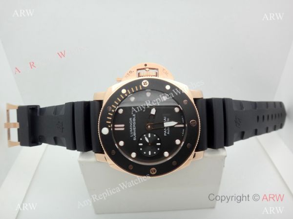 Panerai Submersible Rubber Strap PAM684 Copy Rose Gold Black Bezel WATCHES 2