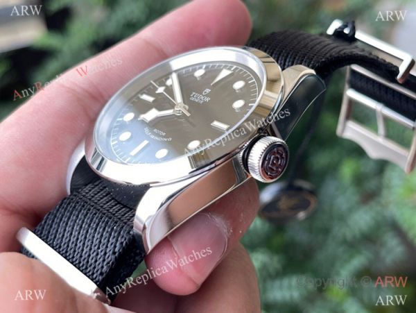 New! Swiss Tudor Black Bay Cal.2824 Black Dial Nylon Strap 41mm WATCHES 2