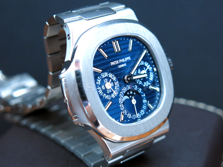 replica Patek Philippe Nautilus 5740-1G-001 18k White Gold Automatic self-winding WATCHES 3