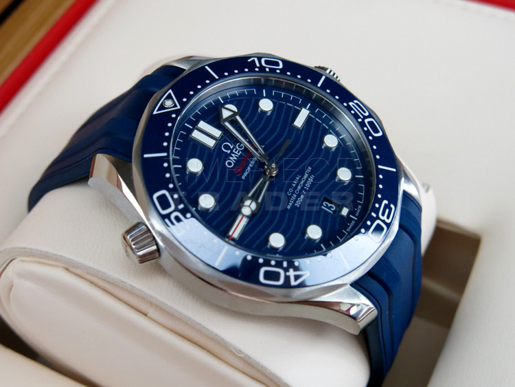 replica Omega Seamaster 210.32.42.20.03.001 Stainless Steel Self-winding automatic WATCHES 3