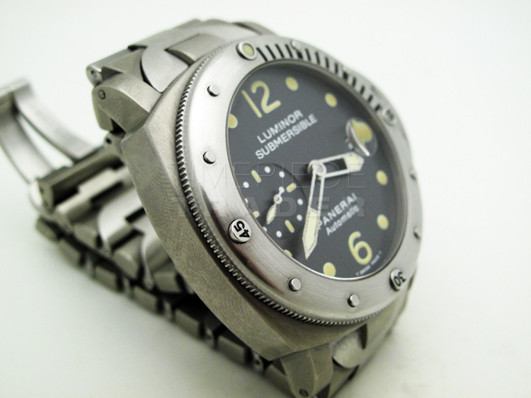replica Panerai Submersible PAM170 Steel and Ti Automatic Self-Winding WATCHES 3