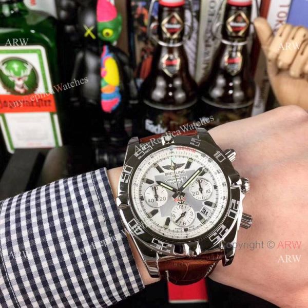 replica High Quality Breitling Chronomat 01 Rose Gold Sub-dials WATCHES 3