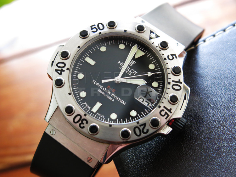 replica Hublot Turnlock Divers 1951.NM40.1 Stainless Steel Automatic Self Winding WATCHES 4