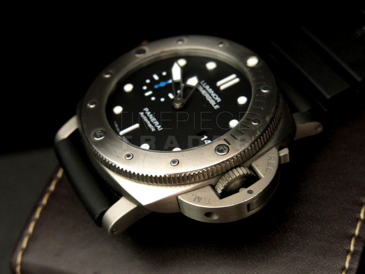 replica Panerai Luminor Submersible PAM1305 Titanium Automatic WATCHES 5