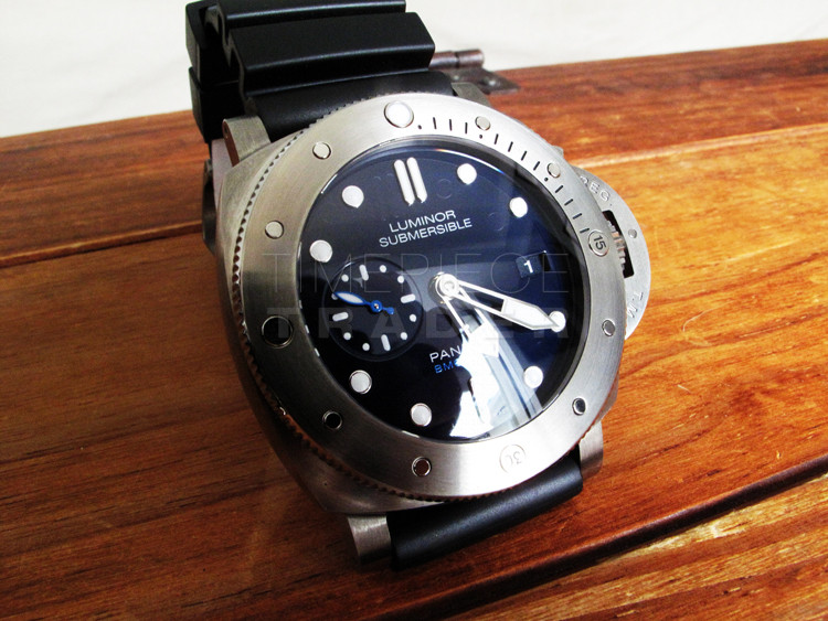 replica Panerai Luminor Submersible 1950 3 Days PAM692 BMG-tech Automatic WATCHES 5