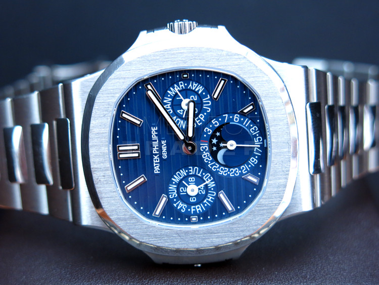 replica Patek Philippe Nautilus 5740-1G-001 18k White Gold Automatic self-winding WATCHES 7